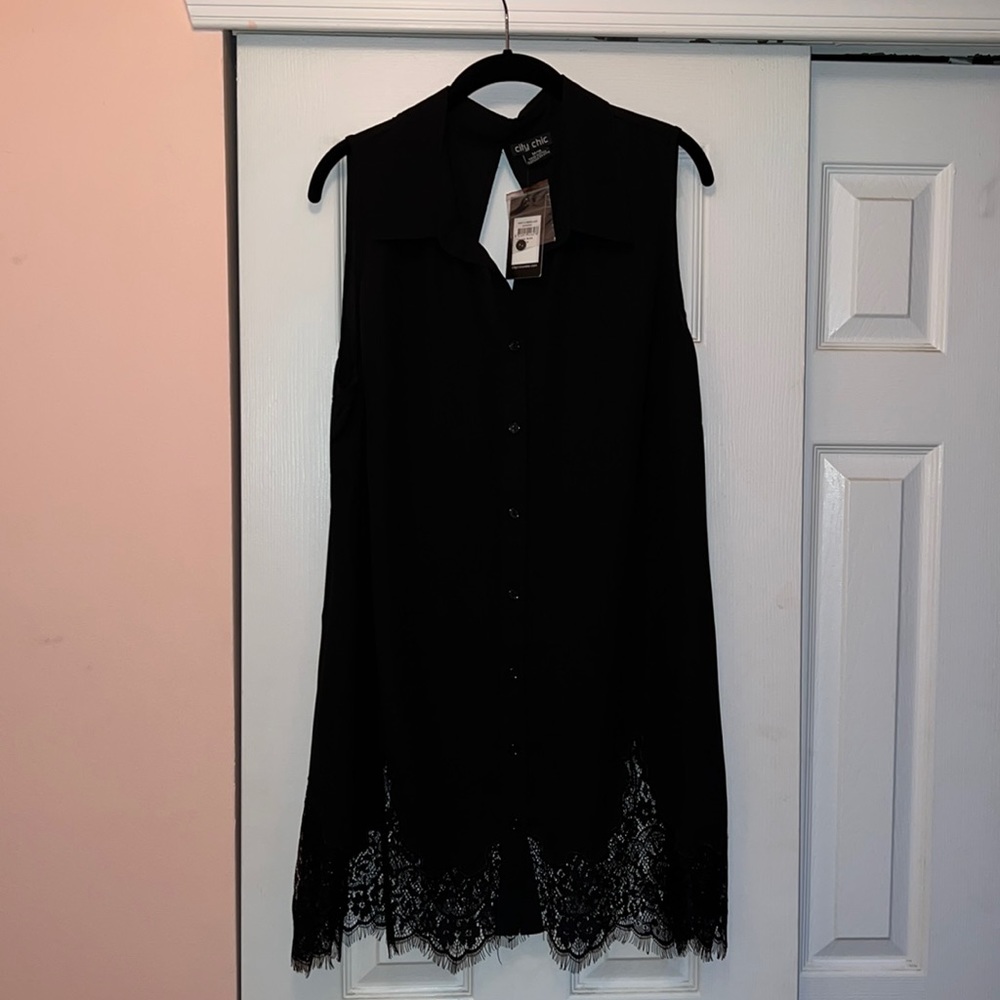 City Chic Sleeveless lace trim tunic size 18 NWT